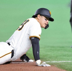 【朗報】巨人川相コーチ、石塚に531個のバントを要求してしまうｗｗｗ