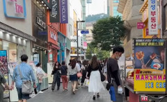 旅系YouTuber「韓国に入国しようと列に並んだら日本人はほとんど女性でした。 何をしにいくのですか？？」