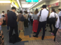 【衝撃】女さん「“ぶつかりおじさん”っているでしょ。アイツら簡単にはじけ飛ぶから面白いｗ」→めちゃくちゃバズるｗｗｗｗｗｗｗｗｗ