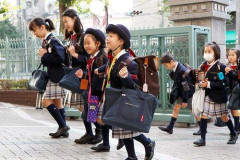 【悲報】ホテルニューオータニが作ってる慶應義塾幼稚舎の給食はこちらでございます