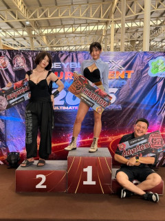 超セクシーお姉さん、ベイブレード大会で優勝。これは勝てんわｗｗｗｗ