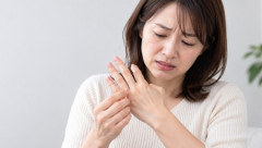【夫婦】もう結婚指輪したくない　旦那がしろとうるさいからするけど太ったからきついのよ