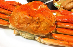 妻が実家から送られてきた、巨大なタラバ蟹を、俺が帰るまで待たずに足を少し食べてしまったらしい。→