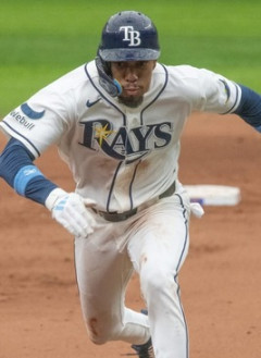 【衝撃】長打を捨てた男、打率だけでMLB頂点に立ちそうw w w w w w w