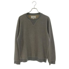 みんなどこのブランドの服着てる？買い物の参考にしたい