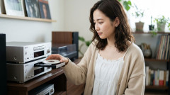 【温もり】CD、アメリカで再評価　「音質がいい、歌詞カードが芸術、歌詞に触れ合える」