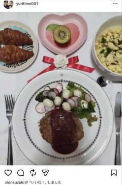 【悲報】鈴木彩艶さん、中村敬斗のストーカーの料理画像にいいね！してしまうwwwww