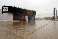 千葉で「またか」の嘆き　8月豪雨に続き、台風25号が連休直撃
