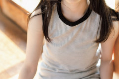 【悲報】現代の『令和のJK』で流行してる帽子、頭が悪すぎる