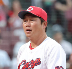 【悲報】新井貴浩、球団に3回「辞めさせてくれ」と伝えるも拒絶され来季も続投wwwwwwwww