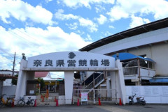 【訃報】競輪選手の諸橋愛さん死去 レース落車により頸椎損傷