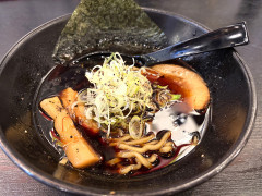 テレビで「富山ブラック」ってラーメンが出てるけど全くうまそうに見えない