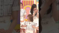 お着替え時の失態を話す五百城茉央と弓木奈於 260921