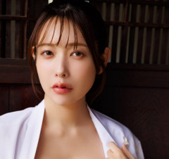 ＜斉藤優里＞元乃木坂46美女がアパートの管理人さんに！？　素敵な女性だなと思っていたら　服を脱ぎ