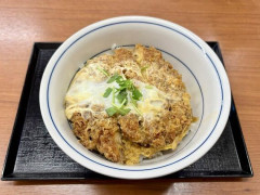 【悲報】かつやさん、小刻みに値上げを繰り返した結果客離れいたす