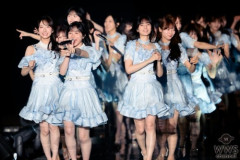 【朗報】小坂菜緒さん、短いスカートでむちむちの太ももが・・・