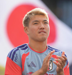 【サッカー】MF堂安律がサウジ移籍騒動語る「叩いている奴らの百倍ぐらい僕は考えてる」