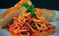 パスタ食うときにナポリタンとかミートソース選ぶやつ