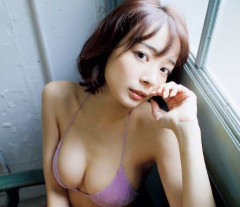 【画像】岡田紗佳(32)、下の歯ガチャガチャでかわいい