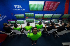 【悲報】白人の姑息なサッカー戦術、世界を驚かせるwwwこれガチで転ぶ練習やってたろwwww