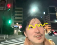 【動画】東京新橋で外配信中の男がエアガンで撃たれてしまう。