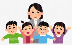 小学校の学級写真、◯◯がきっかけで廃止へ…大人が悪いだろ大人が！
