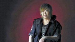 声優・緒方恵美さん「この国は国民から考える力を奪い…その予算で救えるものがあるのに」政府の広報予算に苦言を呈し話題に…