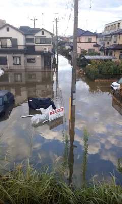 【衝撃】千葉の住宅街さん、池になってしまう・・・