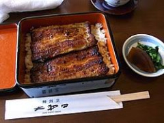 うなぎって1000円出して牛丼屋で食うより2500円出してうなぎ屋で食うほうがいいよな