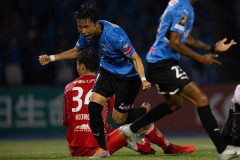 川崎フロンターレFW小林悠の引退表明に札幌サポーターも反応　「札幌に来い」「コンサがJ1に残留していれば…」