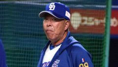 中日・井上一樹監督をめぐる「留任させたい勢力VS嶋基宏コーチ昇格派」そして「第３の男」が豪語する「俺ならチームを強くできる」
