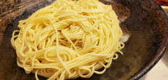 【衝撃】博多ラーメン店「替え玉するくらいなら最初から大盛り頼め」 替え玉文化に一石を投じる
