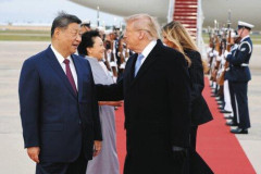 【悲報】トランプ、習近平を自らお出迎え・・・高市は誰も迎えてくれなかったのに・・・
