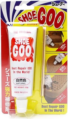 スニーカーって防水スプレーしてシューグー塗ったら永久に履ける？