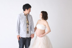 プランナーに結婚式当日のチャペルで義弟の嫁のマタニティフォトを撮ってほしいと頼まれた。新手のたかりかなｗ
