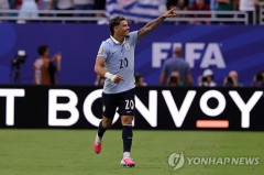 韓国人「サッカー日本代表が3-1でウルグアイに劇的勝利！日本が後半アディショナルタイムにまさかの2得点！」