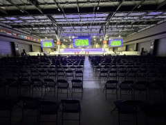 【画像】チー牛「ゲームはスポーツなんだぁぁぁ！」アジア大会、会場がガラガラｗｗｗ