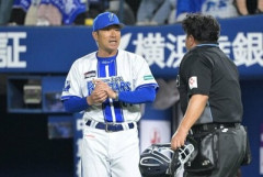 相川亮二（1年目でcs出場、多分貯金フィニッシュです）←この監督の評価