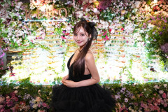 ヤクルト本社ブチ切れ😡所有する球団幹部がキャバ嬢シャンパンタワー公式イベ企画ｗｗｗｗｗｗ