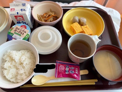【画像】病院食、「おかず」がなくて詰むｗｗｗｗ