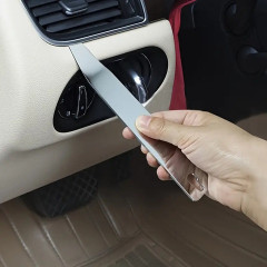 納車1日目で内装パネルぶっ壊した😢