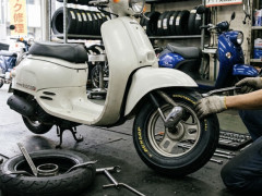 原付のタイヤ交換前後で34000円ｗｗｗｗｗｗｗ