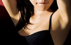 【画像】NHK総合、お乳にハリがあるキャスターがドアップにwwwwwww
