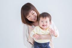 共働きで年長の息子がいるが、嫁が育児も家事もほとんどしない。「母親」としての自覚が足りないのか？