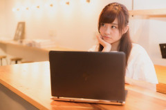 【餌付けにGJ!!】母「近所の放置子がうちに入り浸るの…」どんな状況なんだろう？→放置子「俺このお菓子嫌いだってば」「ご飯はハンバーグね」親「何してもいいから託児させて」→