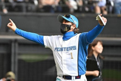 【朗報】日本ハム、怒りのFA補強へｗｗｗ 今年は本気か？