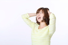 【悲報】40代娘が「目を覚まして！」と泣きついた結果…69歳父親が取った『まさかの態度』にネット民絶句