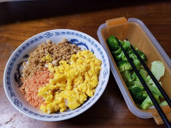 【画像】ムキムキを目指すワイ、今朝もしっかり食べた