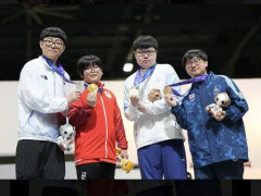 【悲報】アジア大会ぷよぷよ表彰式、チー牛地獄