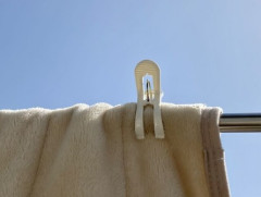 妻がファブリーズを使ったんだけど…向かい風に向けてスプレーしたものだから、見事に自分にかかってしまって、さらに…